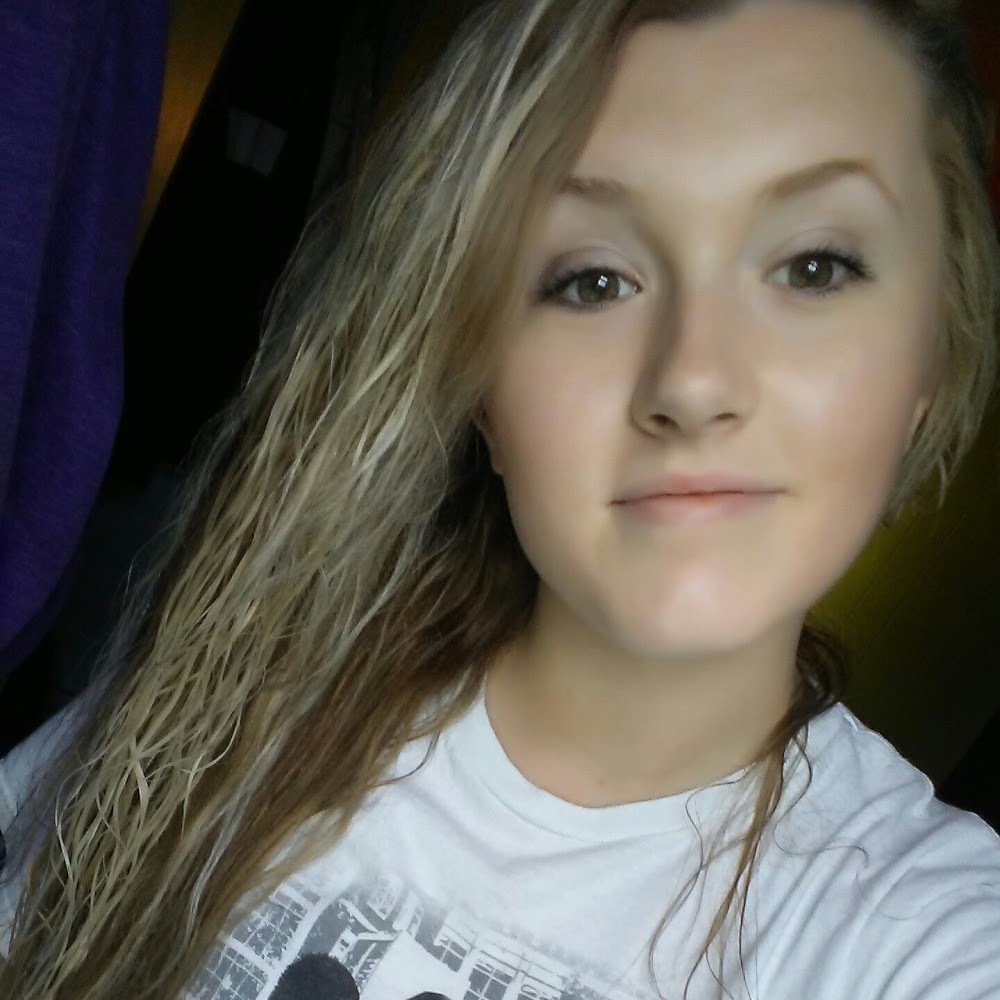 Meet your Posher, Alexus